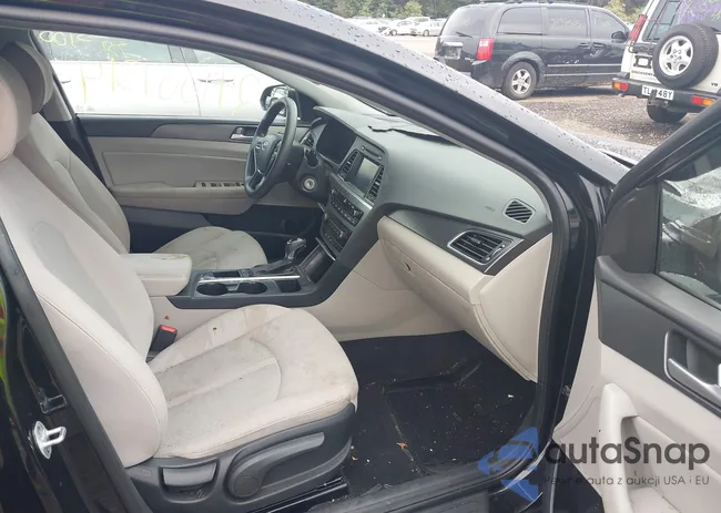 5NPE34AF2HH551682: 40432978