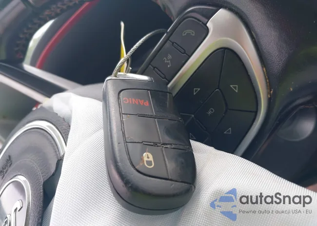 3C4NJDDB9LT207919: 40436682