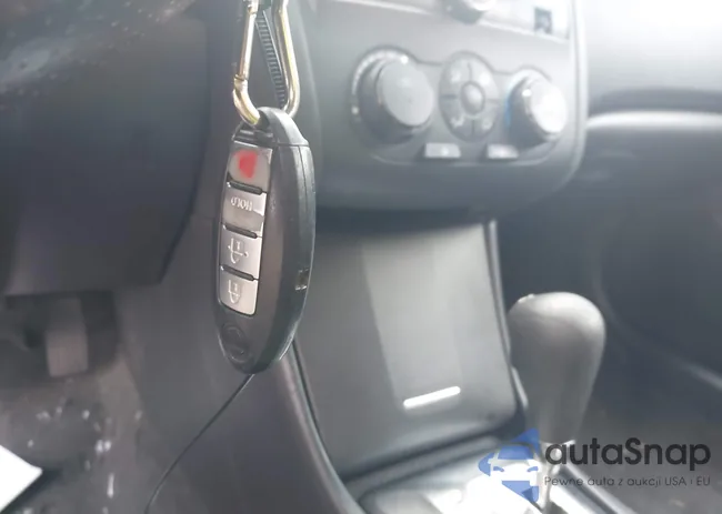 1N4AL2AP8CN481387: 40437876