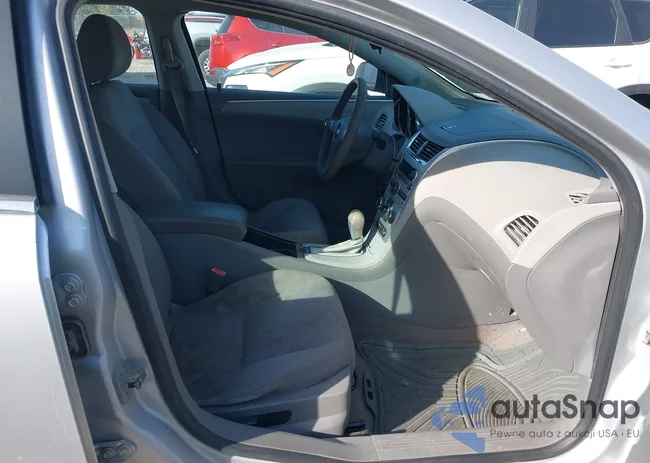 1G1ZB5EB7AF102797: 40438018