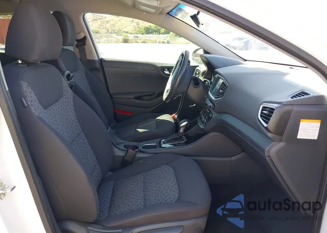 KMHC75LCXKU105955: 40438196