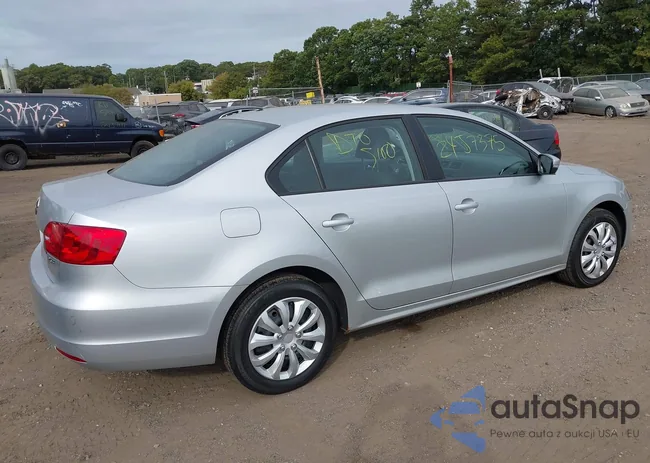 3VWDP7AJ0CM333875: 40438366