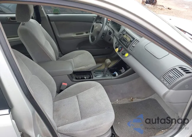 4T1BE32K82U079256: 40437445