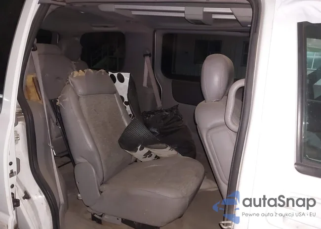 1GNDV23L55D226465: 40439070