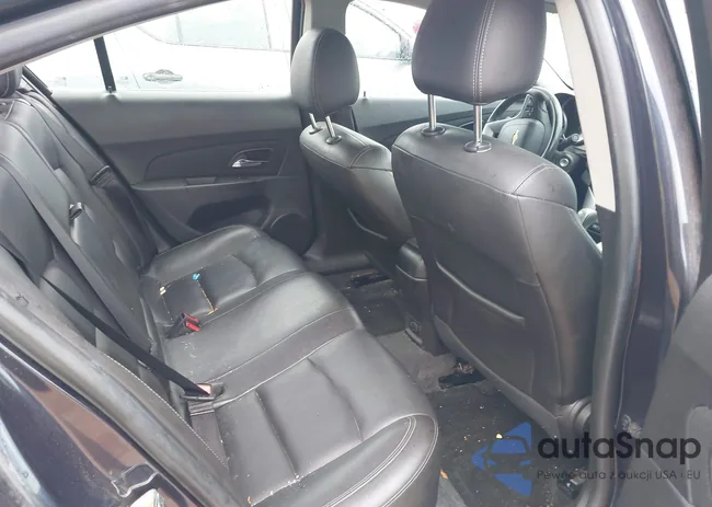 1G1PE5SB2F7193417: 40440733