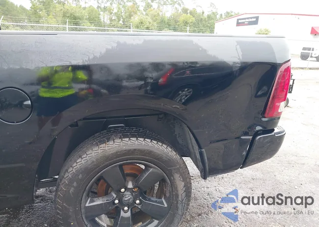 1C6RR6FT8ES336533: 40441812