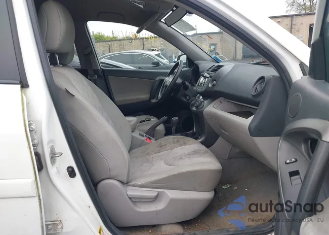 2T3BF4DV9BW129034: 40441840