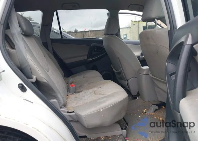 2T3BF4DV9BW129034: 40441840