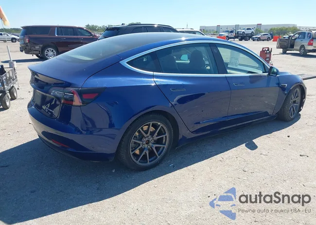 5YJ3E1EB0JF130720: 40441449