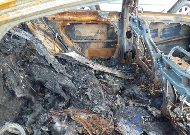 5NPE34AF7GH315883: 40443627