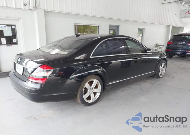 WDDNG71X17A119482: 40444826