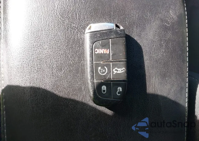 2C3CDXCT4JH221683: 40445876