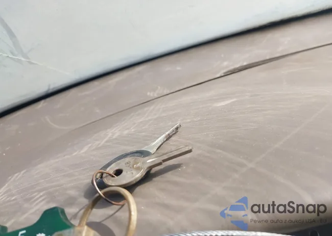 1G1ND52T2W6106267: 40447879