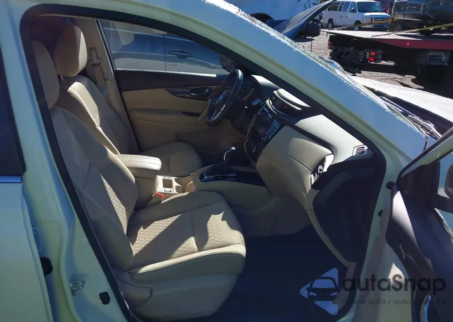 JN8AT2MV8LW137609: 40450780