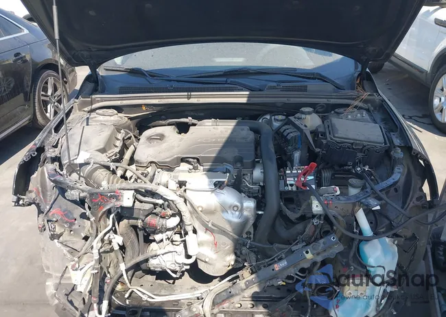 1G1ZE5ST6HF273653: 40450956