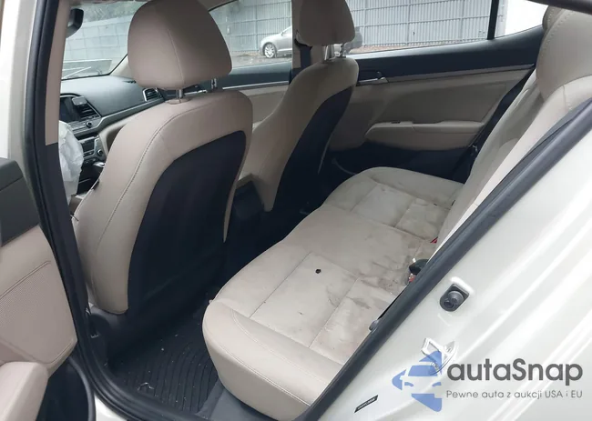 5NPD84LF5JH305435: 40451913