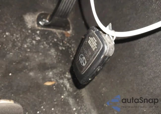 4T1K61AKXMU568974: 40460932