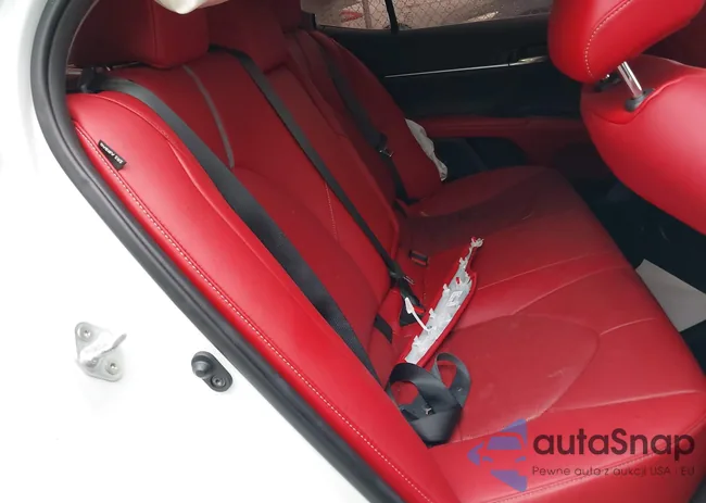 4T1K61AKXMU568974: 40460932