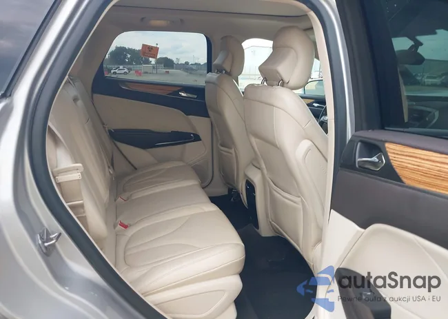 5LMCJ2C9XGUJ05222: 40462871