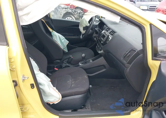 KNADM4A3XG6678264: 40465951