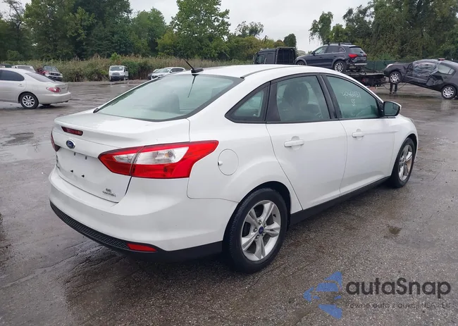 1FADP3F20EL427021: 40466537