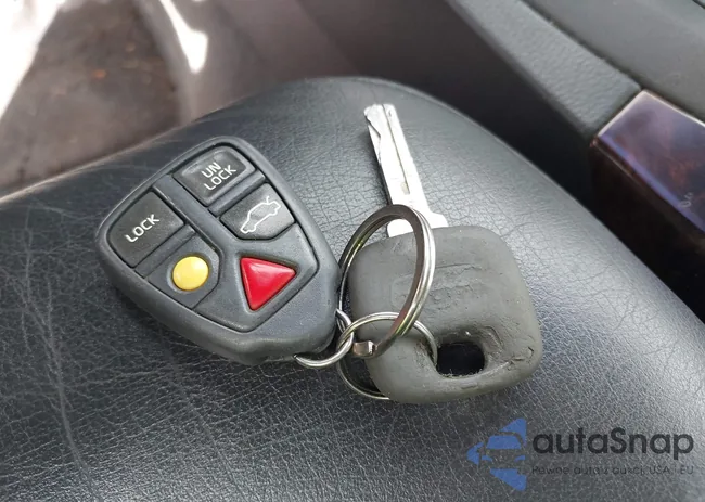 YV1TS94D5Y1088259: 40468165