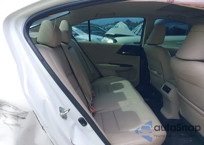 1HGCR2F81FA110376: 40467390