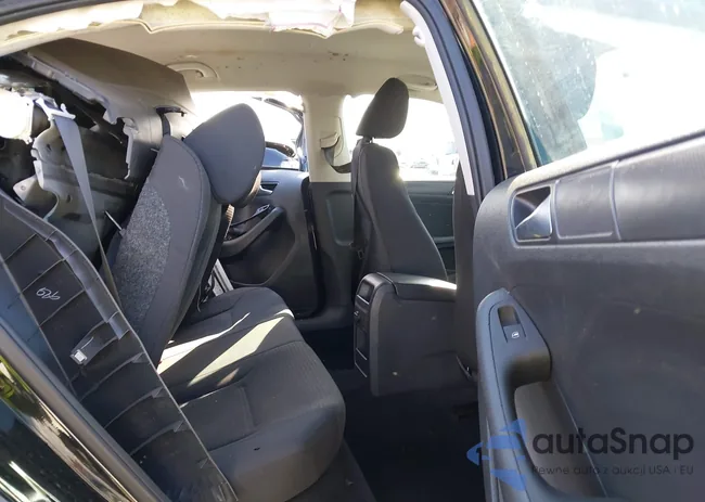 3VW2K7AJ0FM403949: 40469534