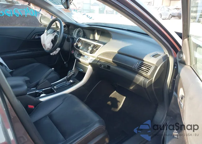 1HGCR2F82FA051919: 40472120