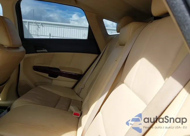 5J6TF2H5XAL005952: 40473601