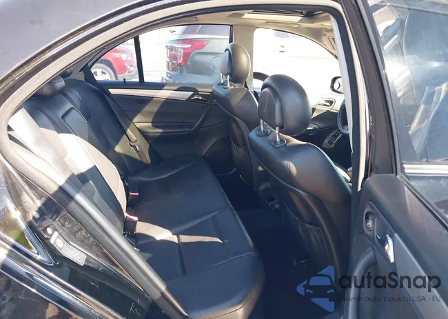 WDBRF40J05F640928: 40475128