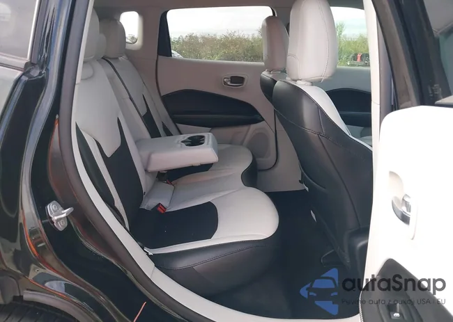 3C4NJCBB2KT676877: 40476887