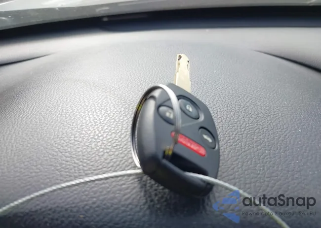 1HGCP2F4XBA081571: 40476907