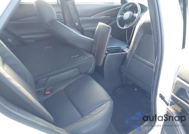 3MVDMBDY8RM617818: 40477451