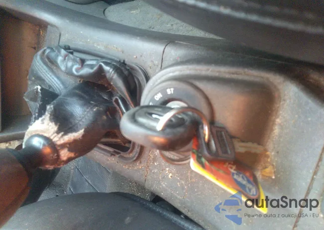 YS3DF55K812052949: 40480586