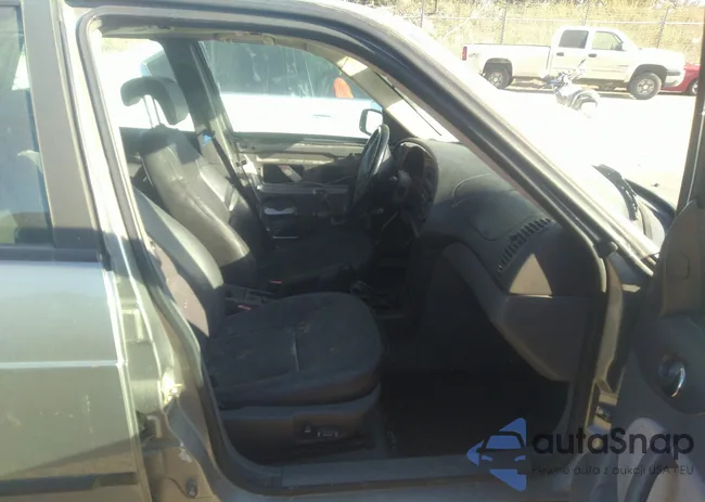 YS3DF55K812052949: 40480586