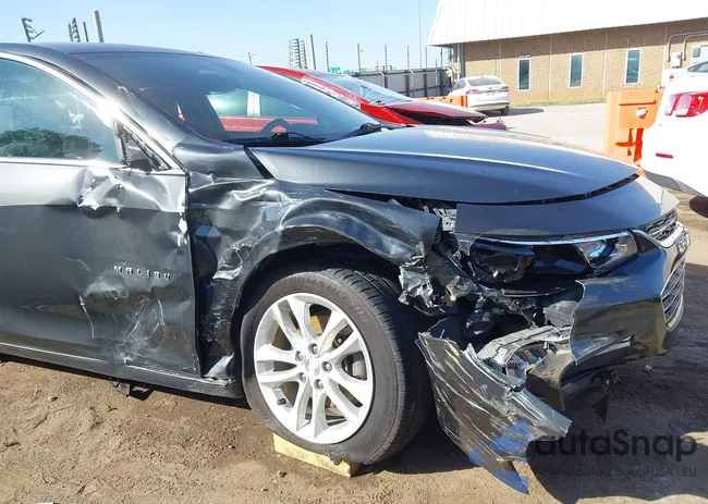 1G1ZE5STXHF184250: 40481333