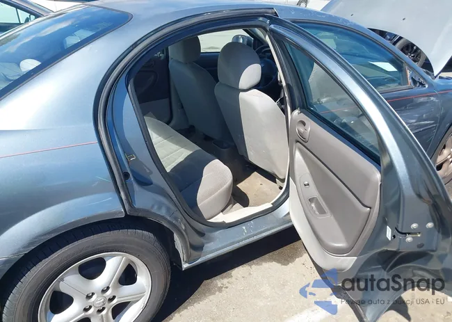 1B3EL46X26N139925: 40484130