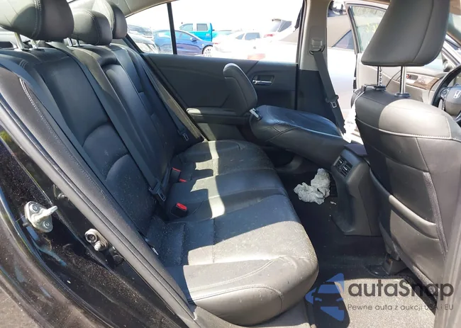 1HGCR3F09HA005541: 40490168