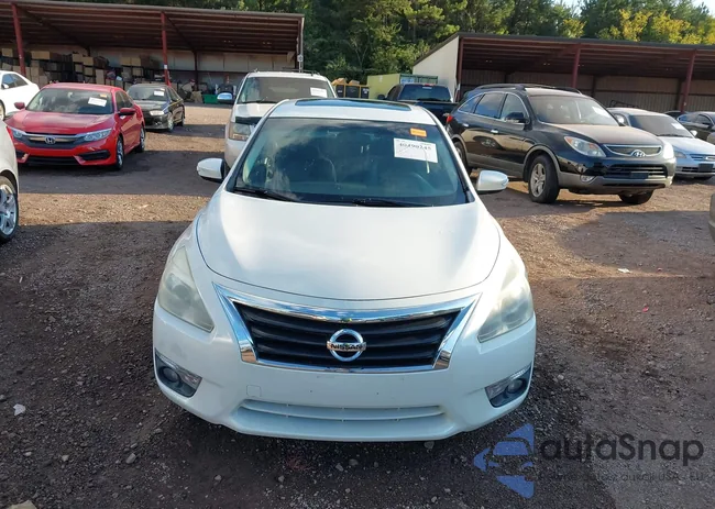 1N4BL3AP4EC406632: 40490245