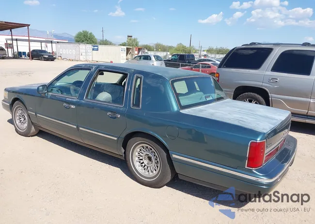 1LNLM81W6TY722447: 40490353