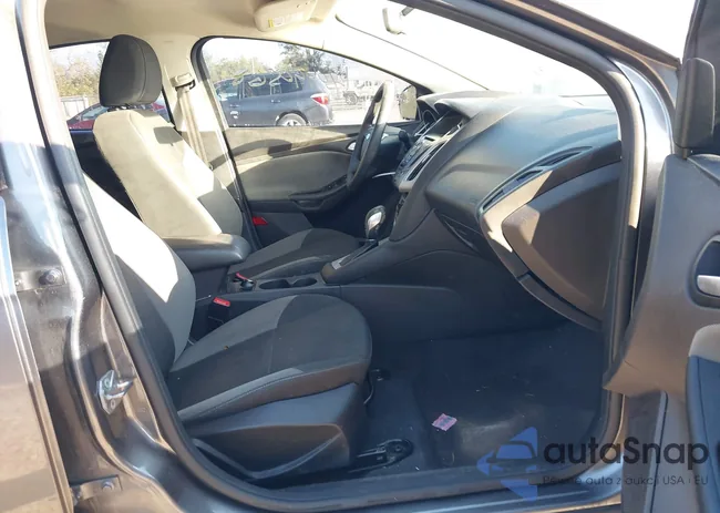 1FADP3F24EL437731: 40490568