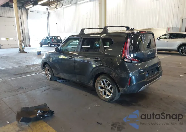 KNDJ23AU1P7196100: 40495721