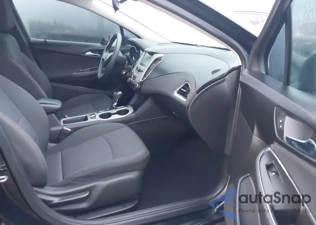 1G1BC5SM2J7158323: 40496033