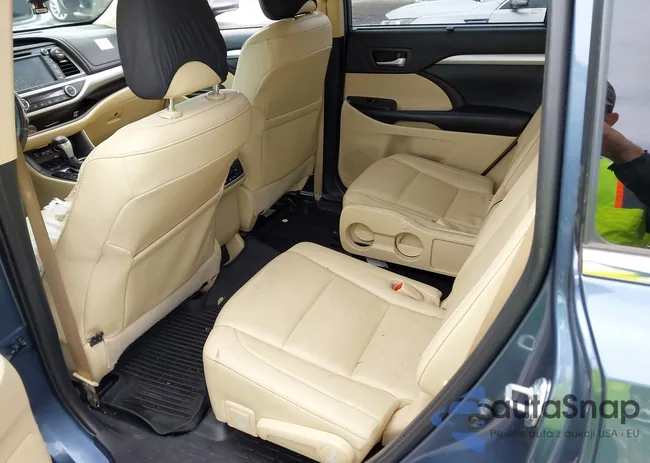 5TDKZRFH2KS304821: 40497933