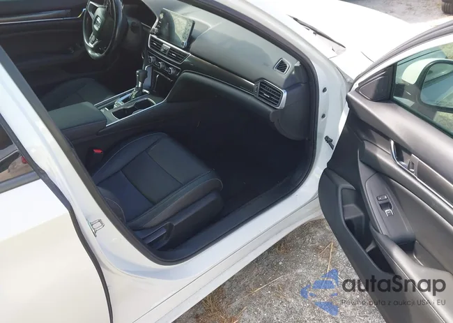 1HGCV1F39LA025579: 40498580