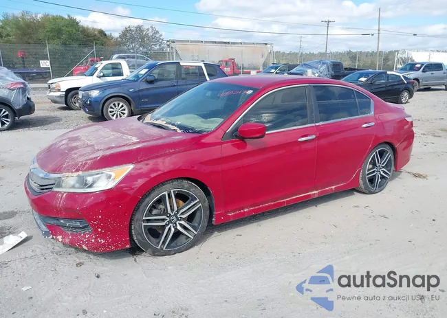 1HGCR2F10HA132133: 40502479