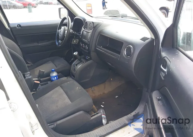 1C4NJPBB4GD737960: 40503915