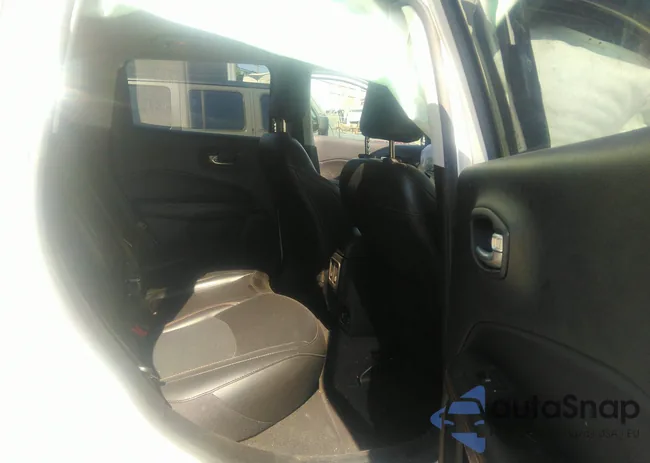 3C4NJDCB6LT234125: 40503327