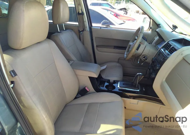 1FMCU9EG5AKB06876: 40505932